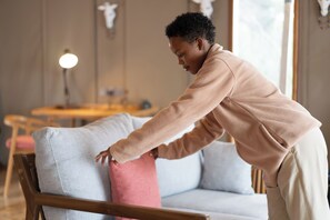 Caja de seguridad en la habitación y escritorio 