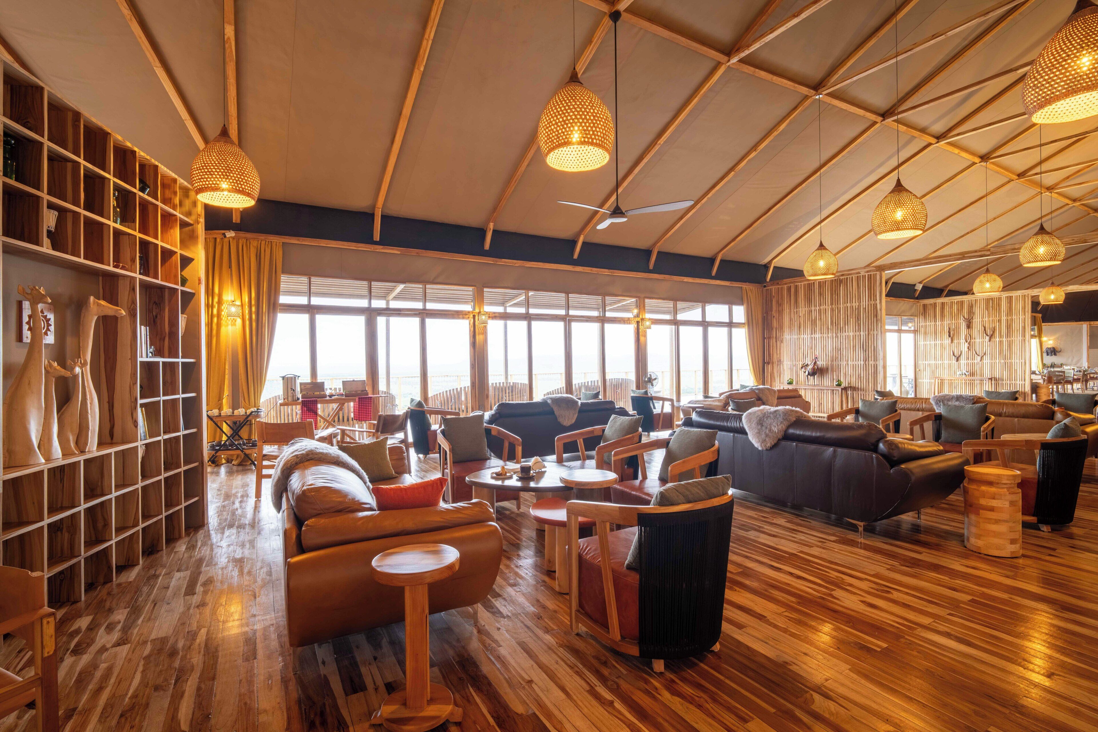2 bar/lounge