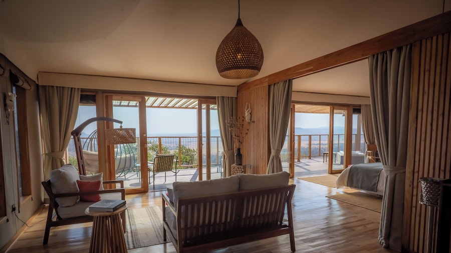 海王星塞伦盖蒂豪华帐篷营地