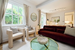 Apartament, pati | Sala d'estar