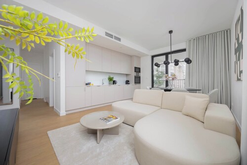 Spacious Apartment | 3 Bedrooms | Balcony | Air Conditioning