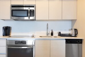 Fridge, microwave, oven, dishwasher