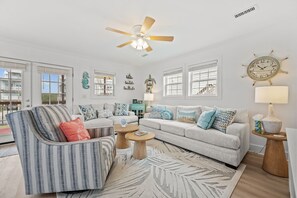 تلفزيون ذكي، تنس طاولة، كُتُب