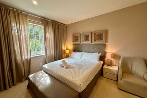 4 chambres, bureau, Internet