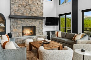 Interior - Lavish 6 Bedroom Ski Accessible Home (Big Sky)