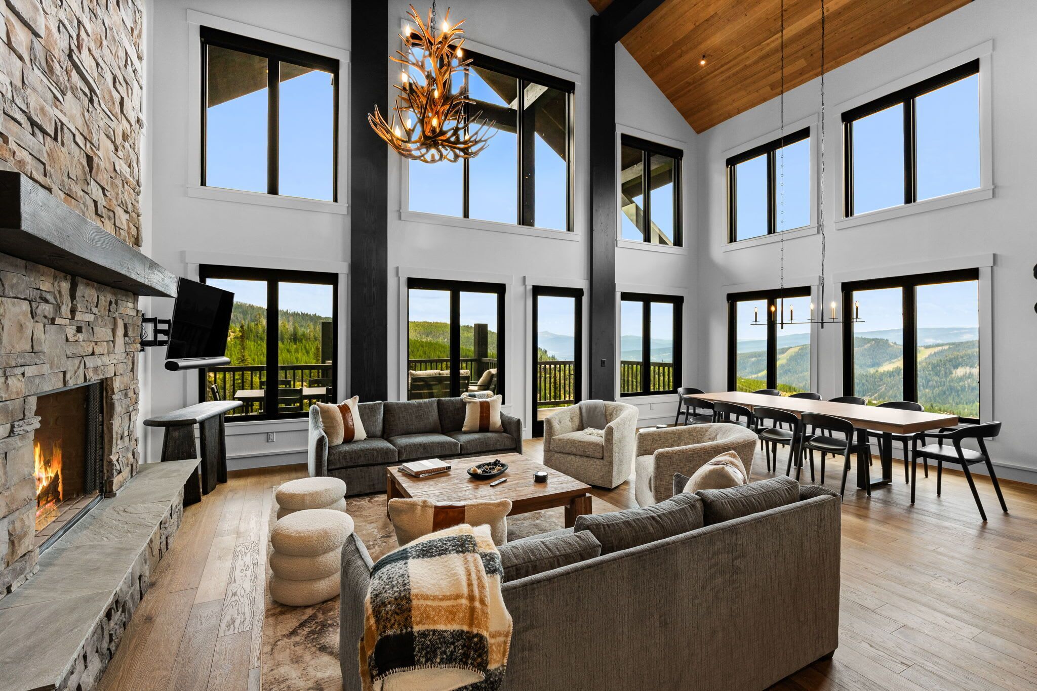 TV, fireplace, offices
