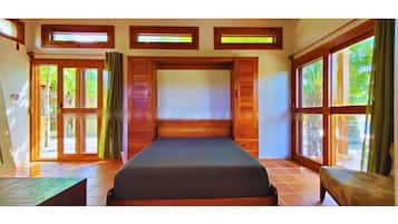 3 camere, una scrivania, ferro/asse da stiro, Wi-Fi