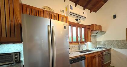 Spacious 3-BR villa & private casita w/ ensuite, pool & AC near Playa El Arenal
