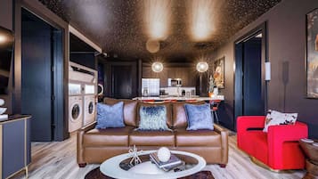 TV, fireplace, offices