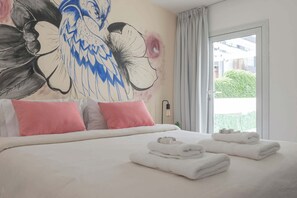 3 habitaciones, tabla de planchar con plancha, wifi y ropa de cama