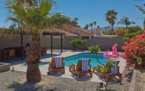 Palm Springs Adobe Pool Home