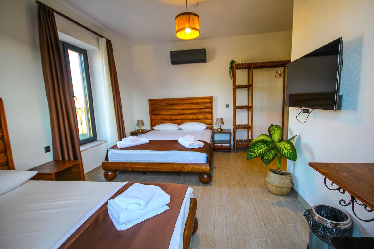Family Triple Room, Balcony