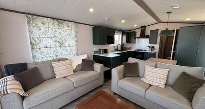 Welcome to our beautiful chalet Happy Dunes in Renesse