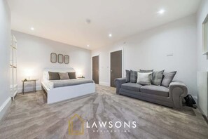 6 bedrooms, iron/ironing board, travel crib, WiFi