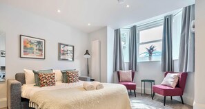 2 Schlafzimmer, Bügeleisen/Bügelbrett, WLAN, Bettwäsche