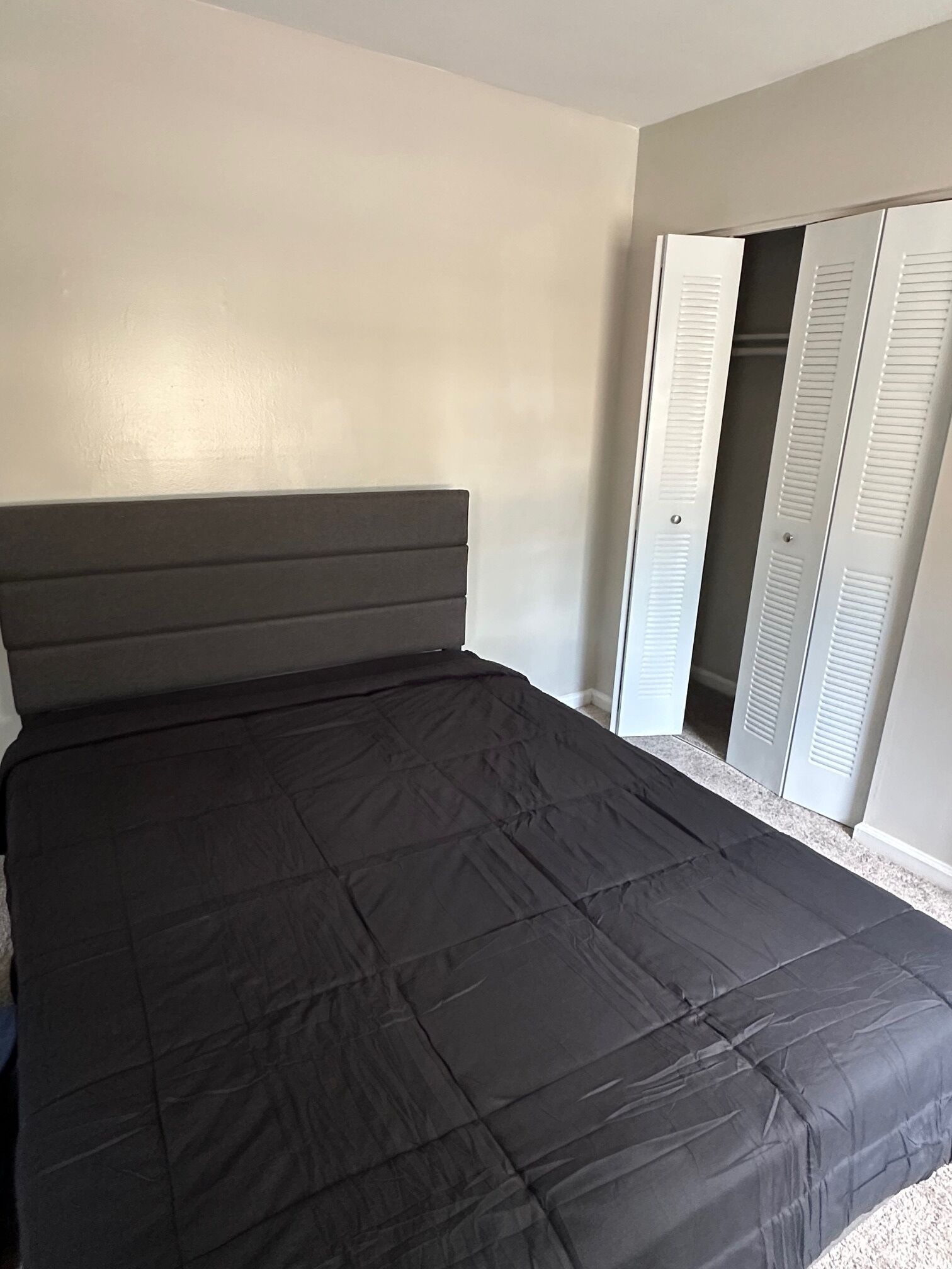 3 soverom, wi-fi (inkludert) og sengetøy