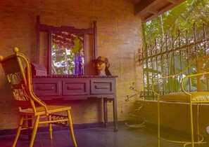 Shared Dormitory, 1 Bedroom, Smoking, Balcony | Living area