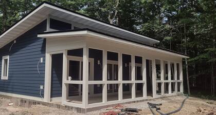Tranquil Brand New 2-bedroom cabin in Baileys Harbor