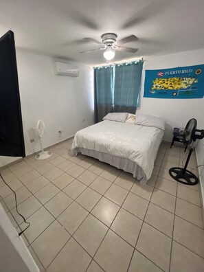 3 bedrooms, iron/ironing board, free WiFi