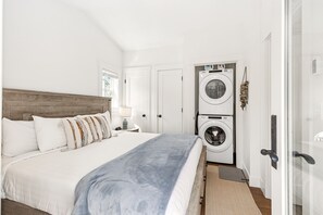 1 slaapkamer, een bureau, een strijkplank/strijkijzer, gratis wifi