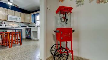 House | 2 bedrooms, Internet