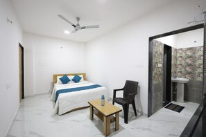 Studio | Egyptian cotton sheets, premium bedding, free WiFi, bed sheets - Azura Vista by Alt Acco (Pune)