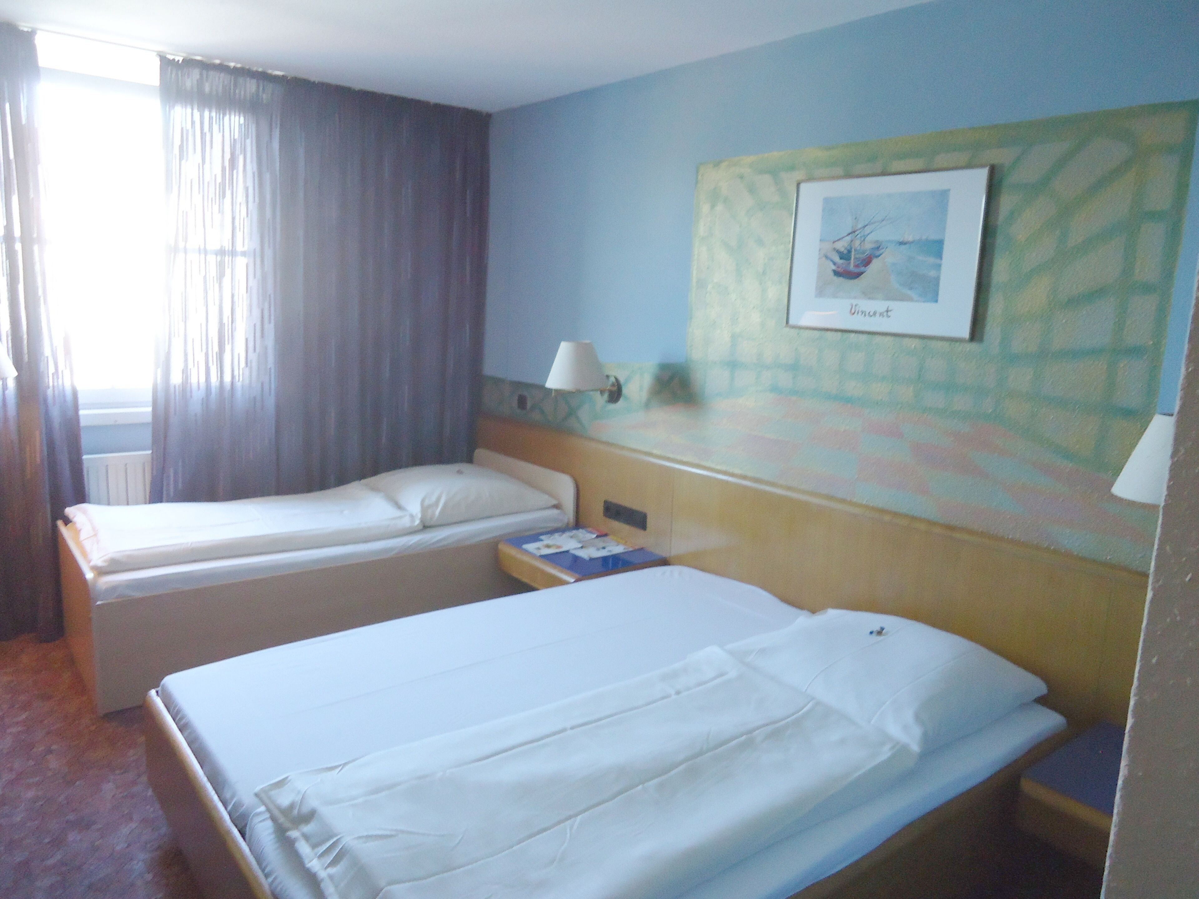 Classic Twin Room, City View | Blackout drapes, soundproofing, iron/ironing board, WiFi