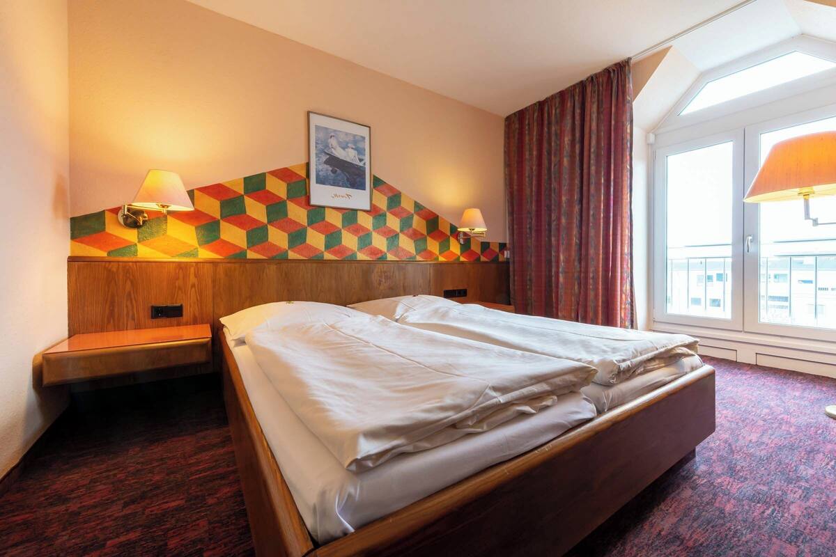 Superior Double Room, City View | Langsir/tirai gelap terus, kalis bunyi, seterika/papan seterika, Wi-fi 