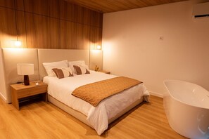 WiFi, bed sheets