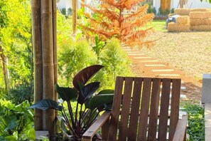 Unclassified image, 2 of 67, button - AUN-I-NA Home stay at Nakhon Phanom (Nakhon Phanom)