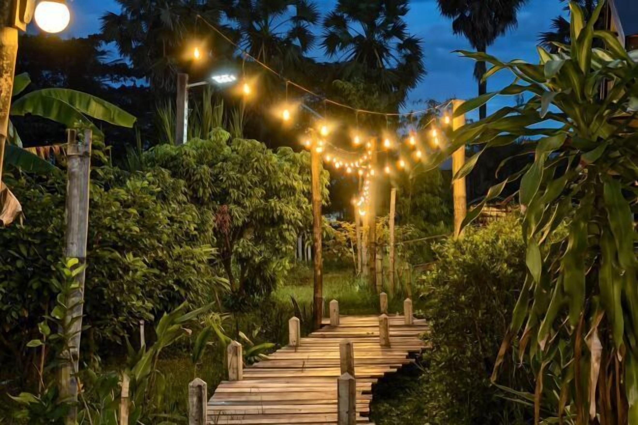 المنشأة من الخارج