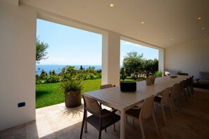 فيلا | 8 عدّة غرف نوم