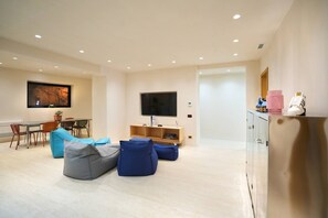 8 bedrooms - Villa 16 Dh rmi in Dh rmi (Himarë)