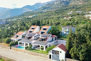 فيلا | 8 عدّة غرف نوم