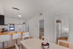 Dining - Holiday Home 'Primera Linea En Matalascañas' with Sea View, Wi-Fi and Air Conditioning (Almonte)
