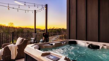 Cabana de luxe, 6 dormitoris, piscina privada, vistes a la muntanya | Equipament de l'habitació