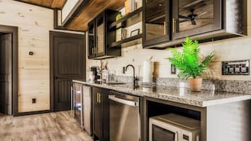 Presidential Cabin, 5 Bedrooms, Private Pool, Mountain View | Private kitchenette | Full-size fridge, microwave, oven, stovetop