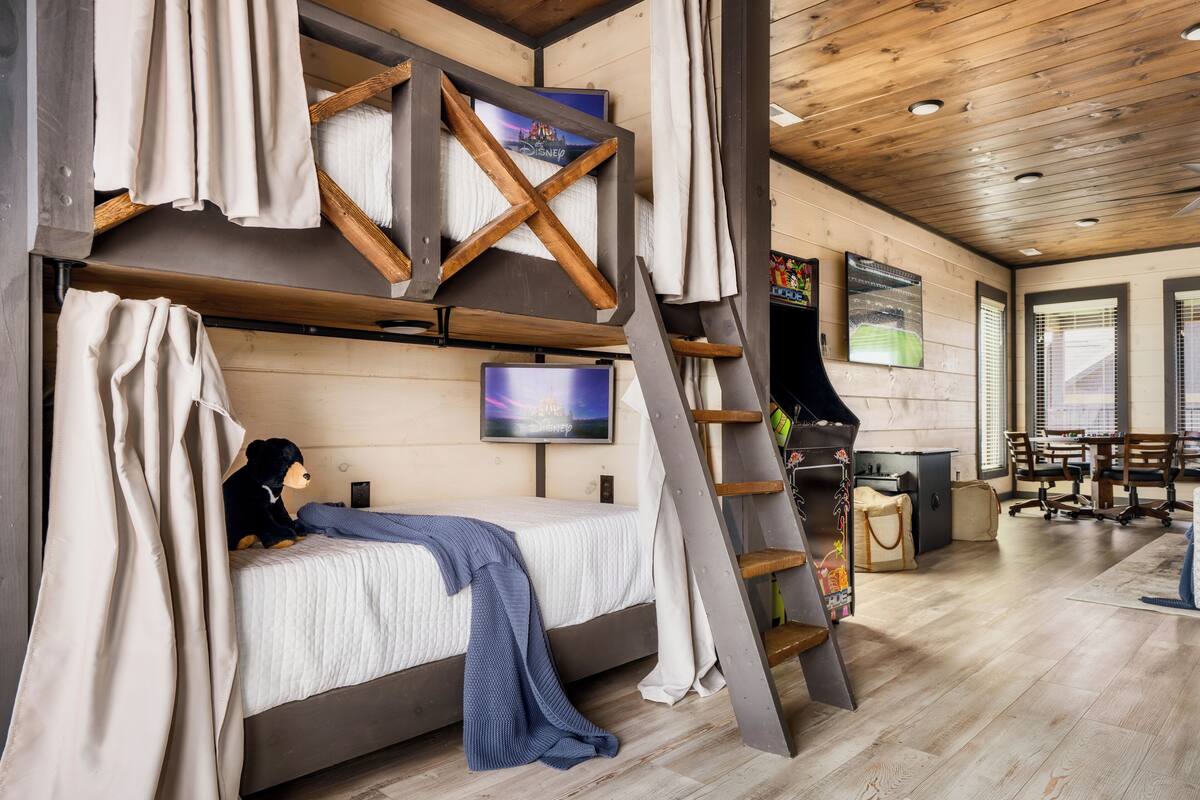 Luxury-Ferienhütte, 5 Schlafzimmer, eigener Pool