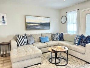 TV - Grand Caribbean 411W Condo 50 Yards from the Beach -  NO HASSLE CHECK OUT (Perdido Key)