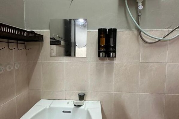 Room - JL Homestay Bahau (Bahau)