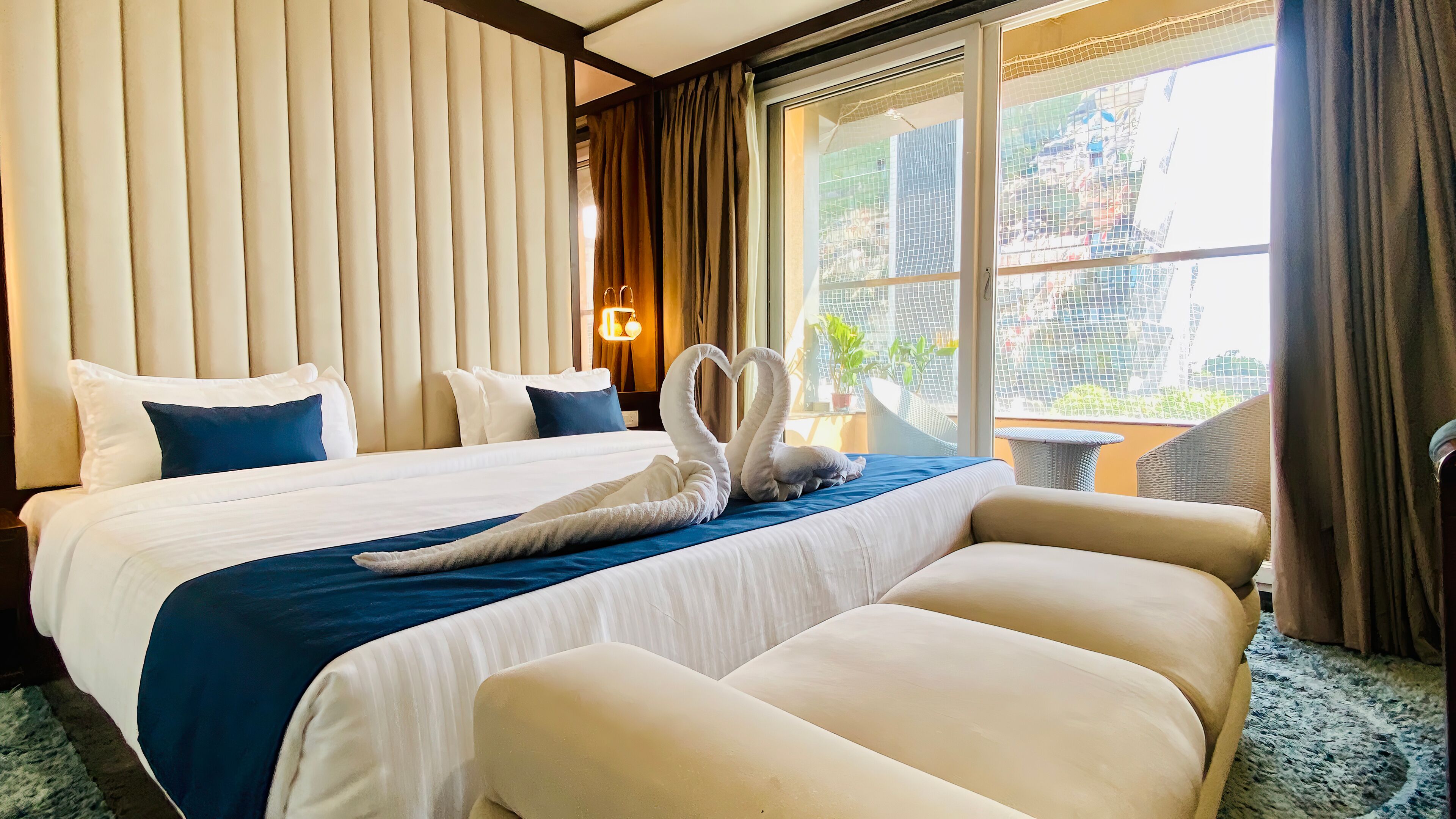 Superior Room | City view