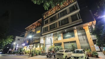 Front of property - evening/night
