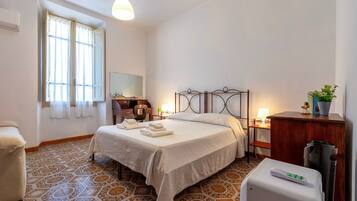 2 camere, una scrivania, ferro/asse da stiro, Wi-Fi