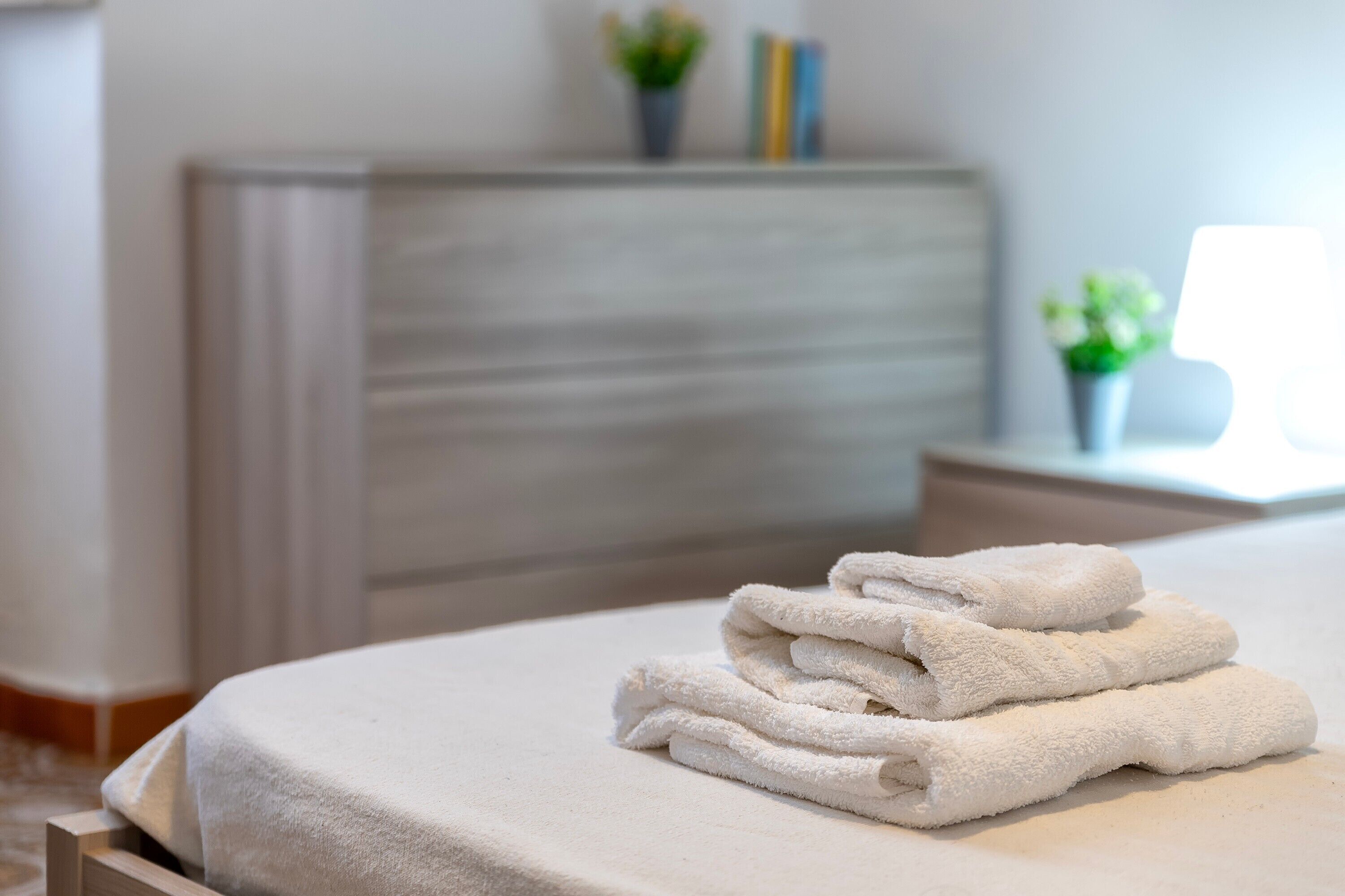 2 Schlafzimmer, Schreibtisch, Bügeleisen/Bügelbrett, WLAN