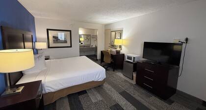 Frontier Inn