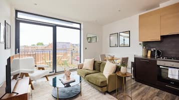 Apartment, Balcony | Living area