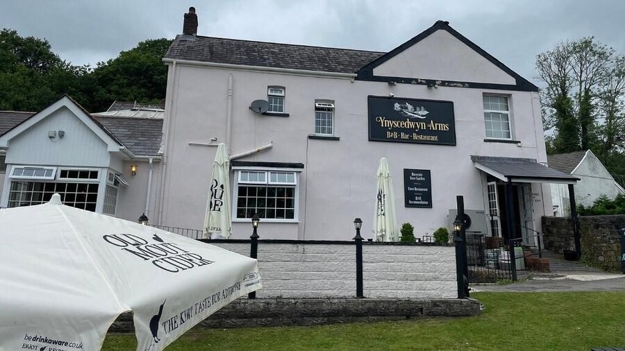 Ynyscedwyn Arms