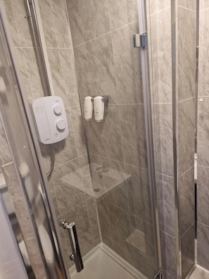 Habitación con 2 camas individuales | Baño