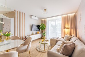 In-room safe, laptop workspace, blackout drapes, iron/ironing board - SAND APARTMENT & SPA Posesja Plażowa Grzybowo by POSESJA APARTAMENTY (Grzybowo)