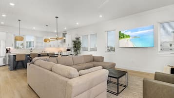 Ferienhaus, 5 Schlafzimmer | Wohnbereich | Smart-TV